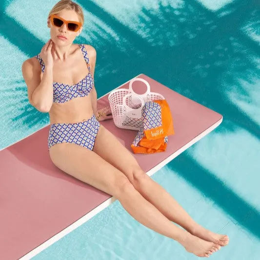Huit Dive in High Waist