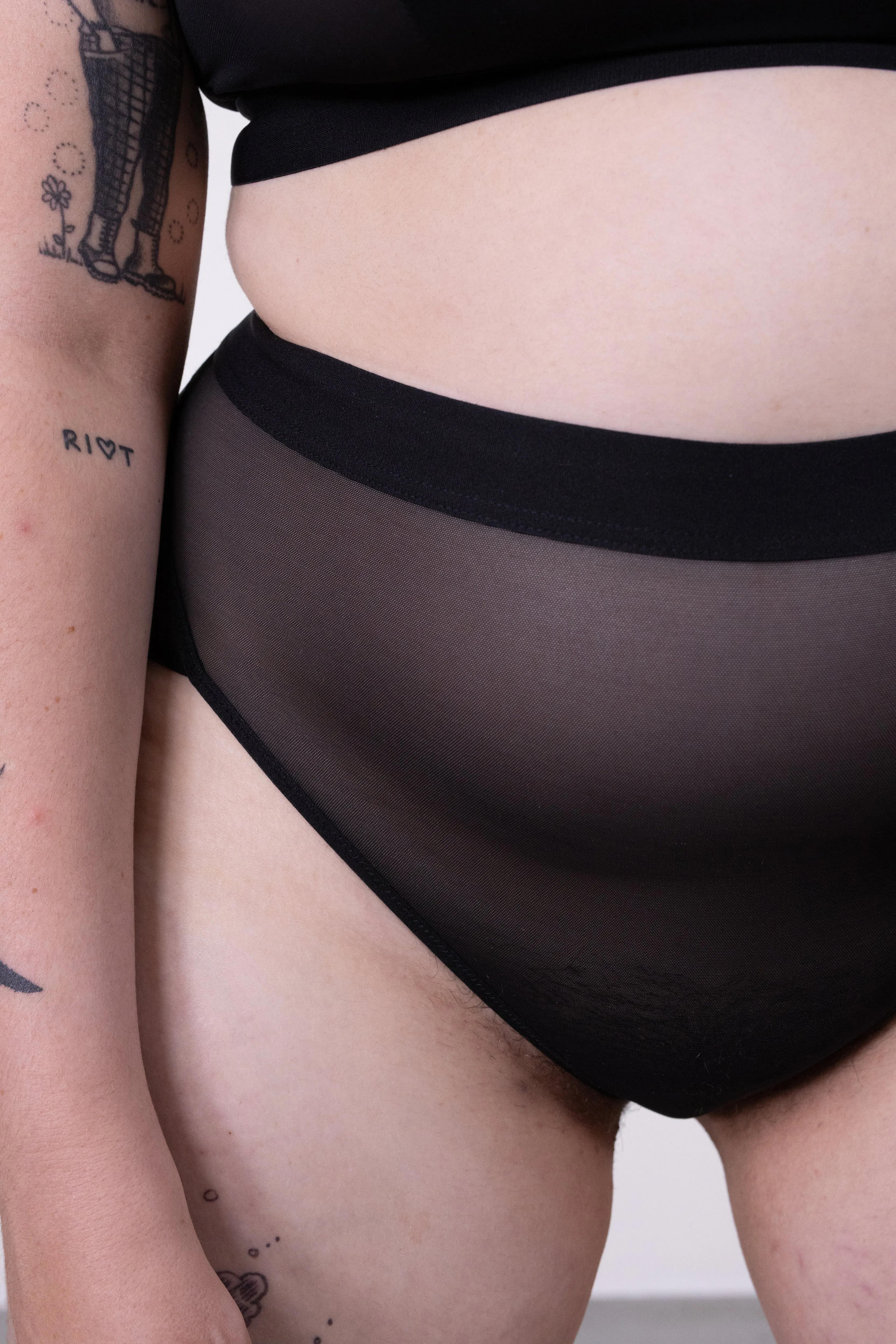 I WANT SALE - tulle -  black