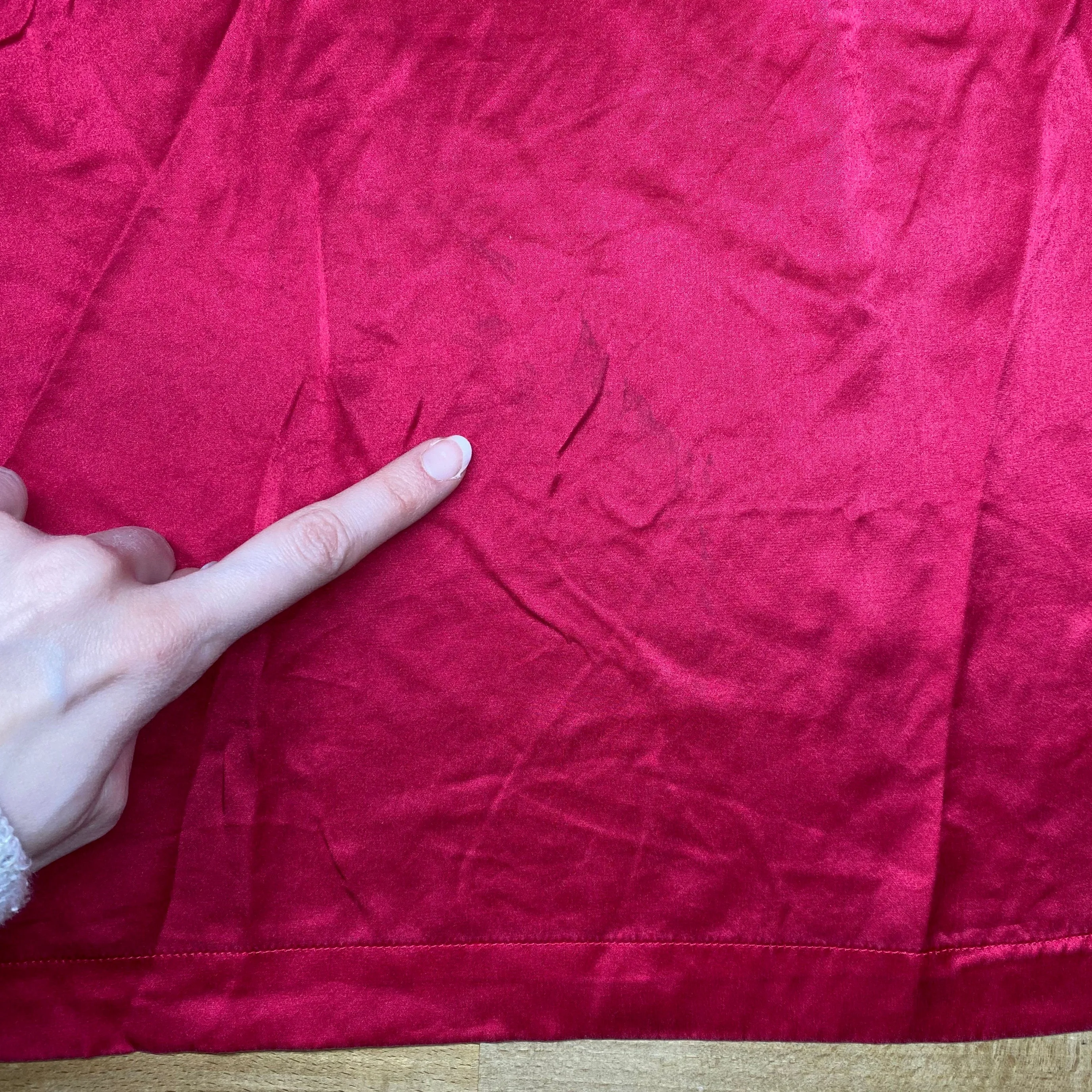 Med-Lrg 90s Victoria's Secret Red Silk Robe